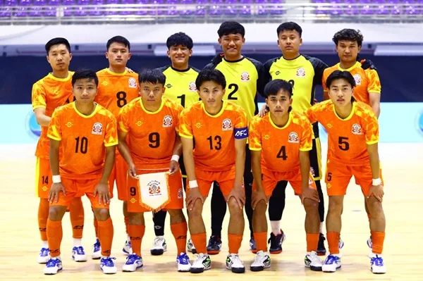 유료화의 파도 속, 팬들이 찾는 최적의 축구중계 사이트 생존 전략